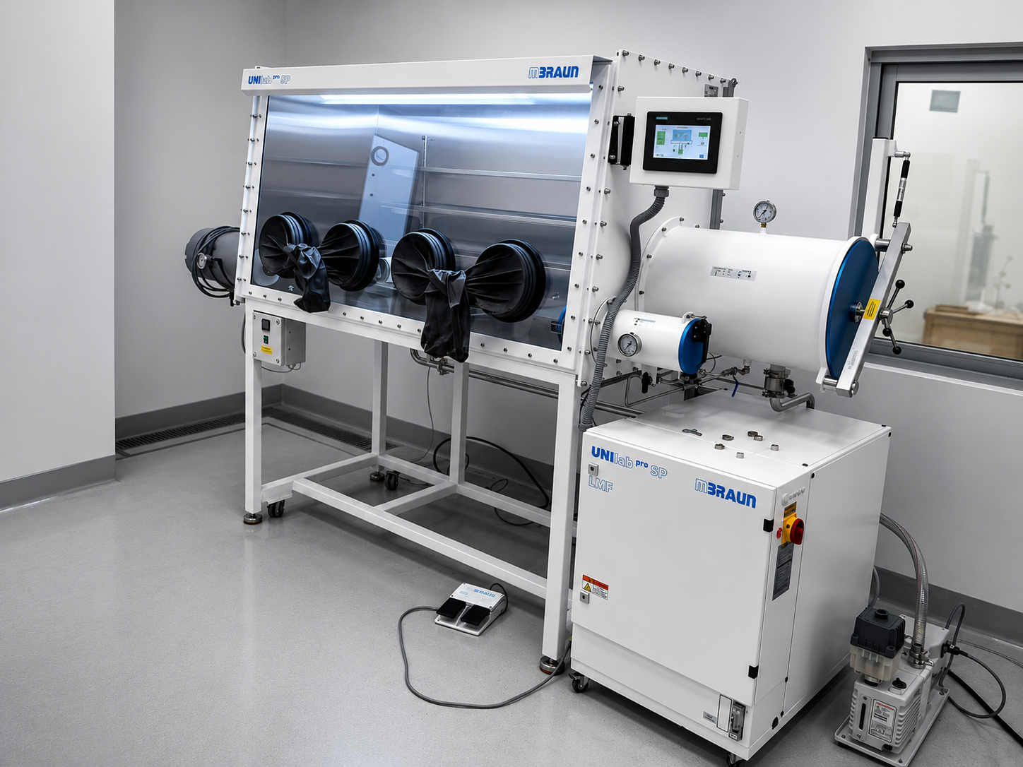 Glovebox